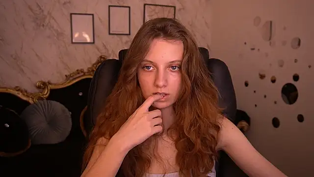 CuteeFoxy online show from June 1, 1:00 pm