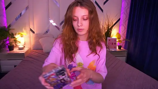 Snapshot of CuteeFoxy chatting on February 2, 2:49 pm CuteeFoxy online show from February 2, 2:49 pm