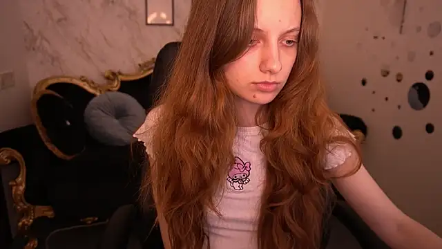 CuteeFoxy online show from May 30, 12:33 pm