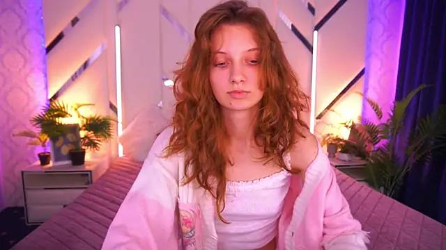 CuteeFoxy online show from December 1, 3:02 pm