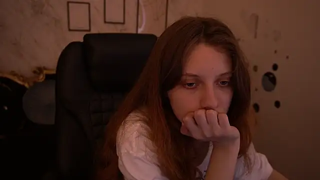 CuteeFoxy online show from May 27, 12:34 pm