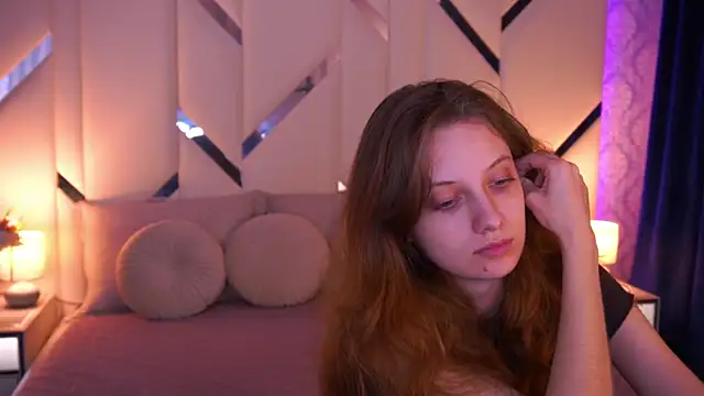 CuteeFoxy online show from April 15, 12:53 pm