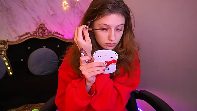 Snapshot of CuteeFoxy chatting on January 11, 2:24 pm CuteeFoxy online show from January 11, 2:24 pm