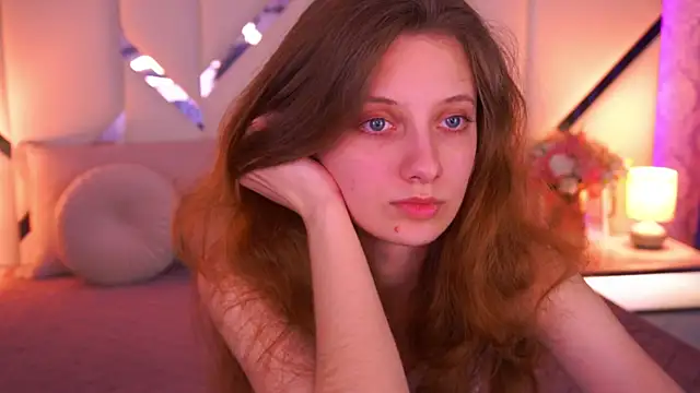 CuteeFoxy online show from April 14, 1:27 pm