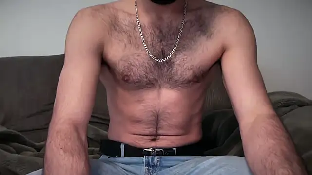 Snapshot of yournextguy chatting on February 20, 8:38 am yournextguy online show from February 20, 8:38 am