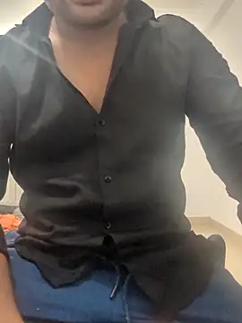 Snapshot of Akki19989 chatting on October 15, 12:35 pm Akki19989 online show from October 15, 12:35 pm
