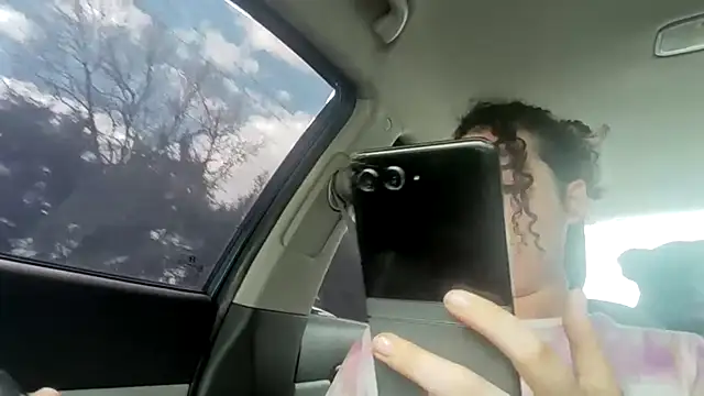 ali18of1 online show from April 5, 6:14 pm