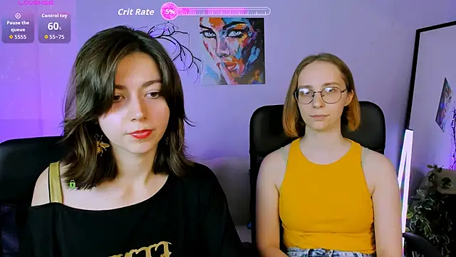 Snapshot of evalora_vei chatting on October 19, 12:19 pm evalora vei online show from October 19, 12:19 pm