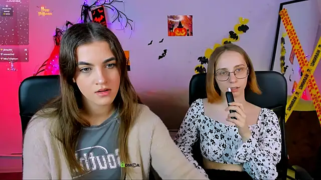 Snapshot of evalora_vei chatting on October 28, 1:32 pm evalora vei online show from October 28, 1:32 pm