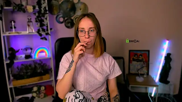 evalora vei online show from April 15, 7:29 pm