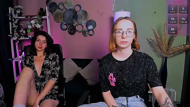 Snapshot of evalora_vei chatting on November 22, 8:29 pm evalora vei online show from November 22, 8:29 pm