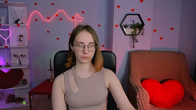 evalora vei online show from February 12, 1:11 pm