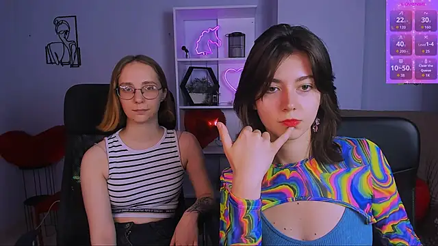 Snapshot of evalora_vei chatting on November 12, 1:15 pm evalora vei online show from November 12, 1:15 pm