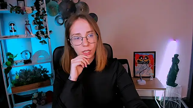 evalora vei online show from April 14, 7:19 pm