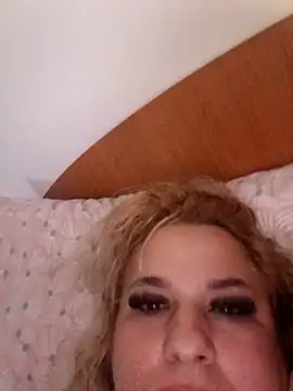 Snapshot of BelleInna chatting on October 26, 8:31 pm BelleInna online show from October 26, 8:31 pm