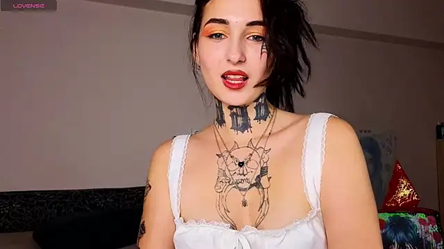 Snapshot of Green_Lisa chatting on October 27, 2:29 pm Green Lisa online show from October 27, 2:29 pm