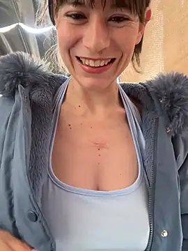 AlanaRius18 online show from March 6, 8:53 am