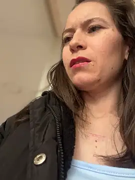 AlanaRius18 online show from March 28, 1:12 pm