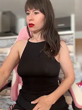 AlanaRius18 online show from April 10, 7:48 am