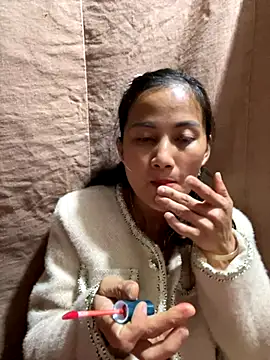 Miss-World00 online show from November 15, 1:48 pm