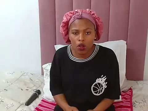 Bubbles156 online show from November 5, 8:12 pm