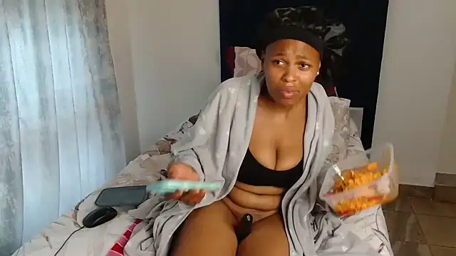 Bubbles156 online show from December 4, 8:24 am