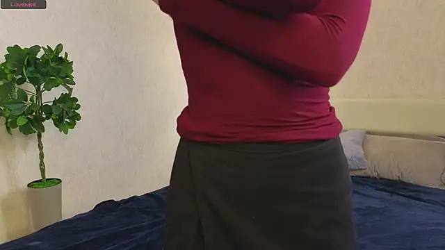 Erosyne online show from February 10, 5:23 pm