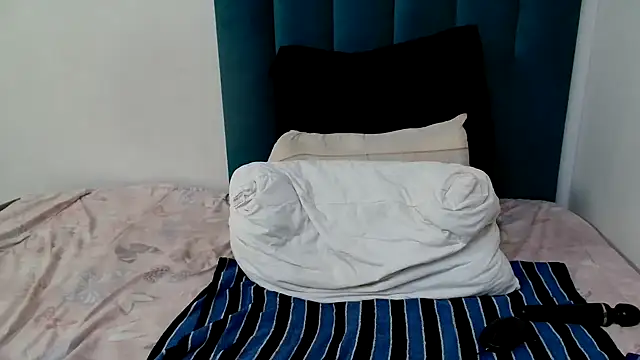 Snapshot of Babyface201 chatting on November 7, 11:19 pm Babyface201 online show from November 7, 11:19 pm