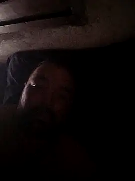 Snapshot of Motoboy100 chatting on November 26, 4:12 am Motoboy100 online show from November 26, 4:12 am