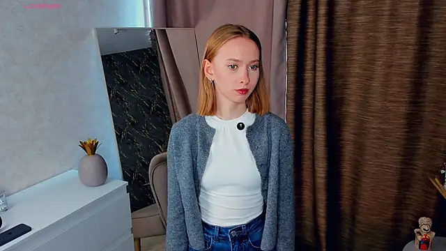 BereniceThull online show from October 17, 6:28 am
