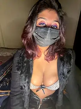 Snapshot of payal_mittal chatting on December 14, 8:14 pm payal mittal online show from December 14, 8:14 pm