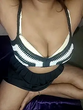 payal mittal online show from October 17, 7:44 am