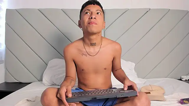 little kris1 online show from November 8, 12:20 pm