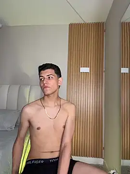 Snapshot of FireGuy_99 chatting on February 28, 3:44 pm FireGuy 99 online show from February 28, 3:44 pm