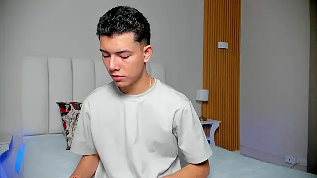 Snapshot of FireGuy_99 chatting on January 7, 1:05 pm FireGuy 99 online show from January 7, 1:05 pm