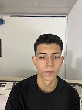 Snapshot of FireGuy_99 chatting on December 22, 7:14 pm FireGuy 99 online show from December 22, 7:14 pm