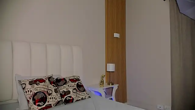 Snapshot of FireGuy_99 chatting on January 8, 1:06 pm FireGuy 99 online show from January 8, 1:06 pm