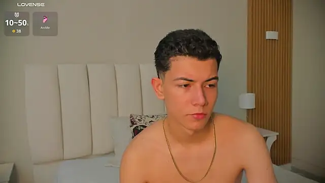 Snapshot of FireGuy_99 chatting on October 30, 1:42 pm FireGuy 99 online show from October 30, 1:42 pm