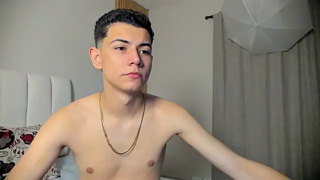 Snapshot of FireGuy_99 chatting on December 2, 1:24 pm FireGuy 99 online show from December 2, 1:24 pm