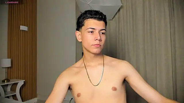 Snapshot of FireGuy_99 chatting on November 8, 1:03 pm FireGuy 99 online show from November 8, 1:03 pm