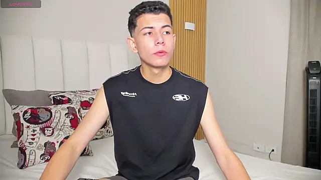 Snapshot of FireGuy_99 chatting on November 20, 1:12 pm FireGuy 99 online show from November 20, 1:12 pm