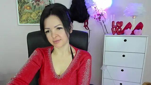 Snapshot of Mollybloom40 chatting on February 23, 7:53 am Mollybloom40 online show from February 23, 7:53 am