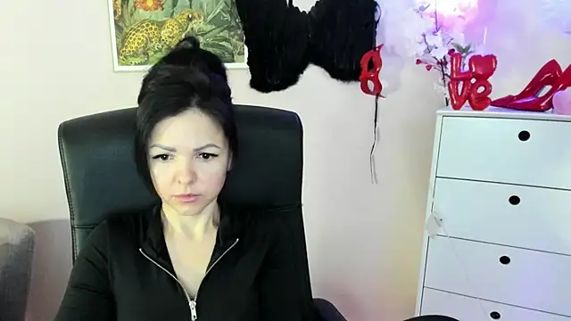 Mollybloom40 online show from March 5, 7:27 am