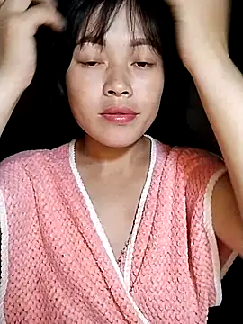 Snapshot of Hani-i chatting on November 9, 3:43 am Hani-i online show from November 9, 3:43 am