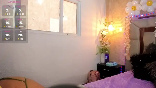 Snapshot of LILITHJONES_ chatting on October 16, 1:30 pm LILITHJONES online show from October 16, 1:30 pm