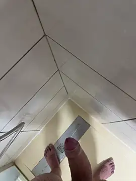 jesuislabb01 online show from November 11, 6:58 pm