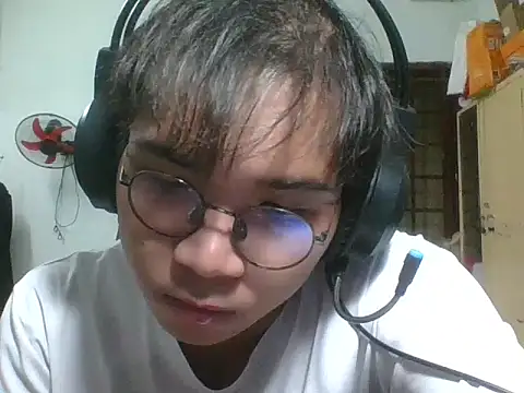 kave2033 online show from November 14, 3:37 pm