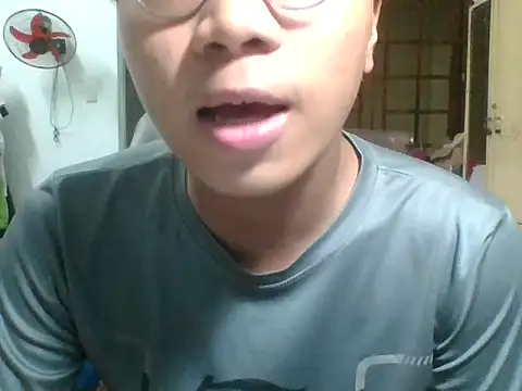 kave2033 online show from October 23, 3:32 pm