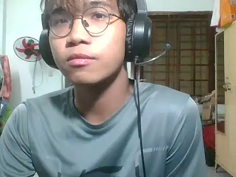 kave2033 online show from November 2, 2:55 pm