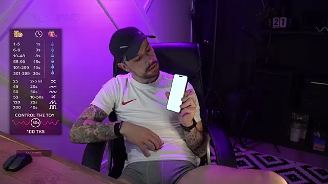 monsieurguitsxxx online show from February 23, 6:19 pm